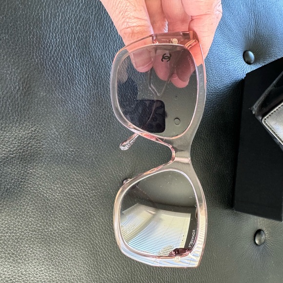 Chanel sunglasses - pink with gradient gray lenses - Picture 6 of 12